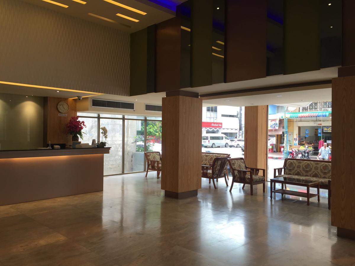 D-ONE Hotel Hat Yai Buitenkant foto